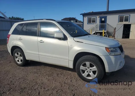 2006 Suzuki Grand Vitara Premium z USA, uszkodzony, nr VIN JS3TE943464101620